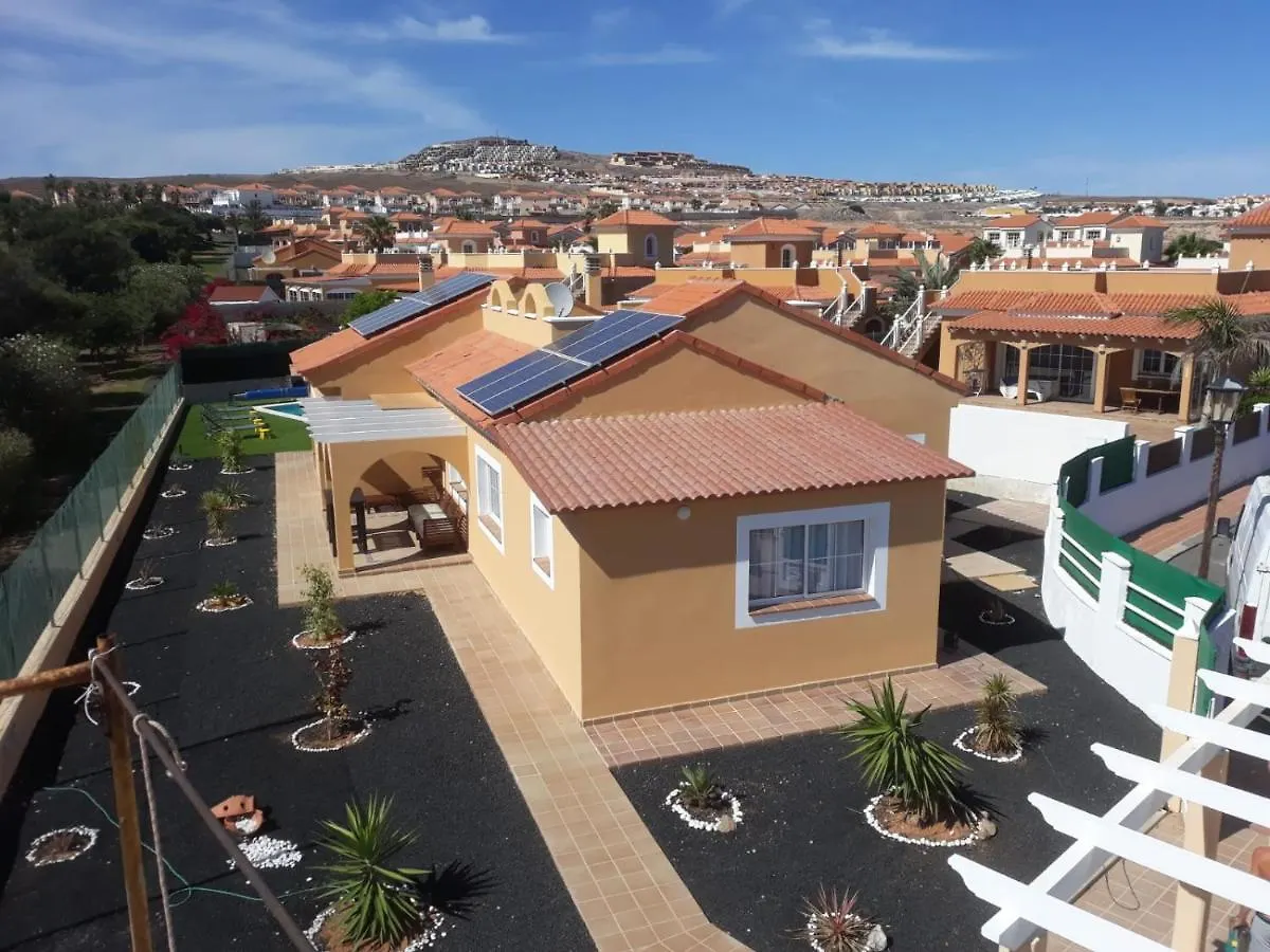 Eco Villa Nazaret With Solar Energy 科斯塔卡莱塔 0*,  西班牙